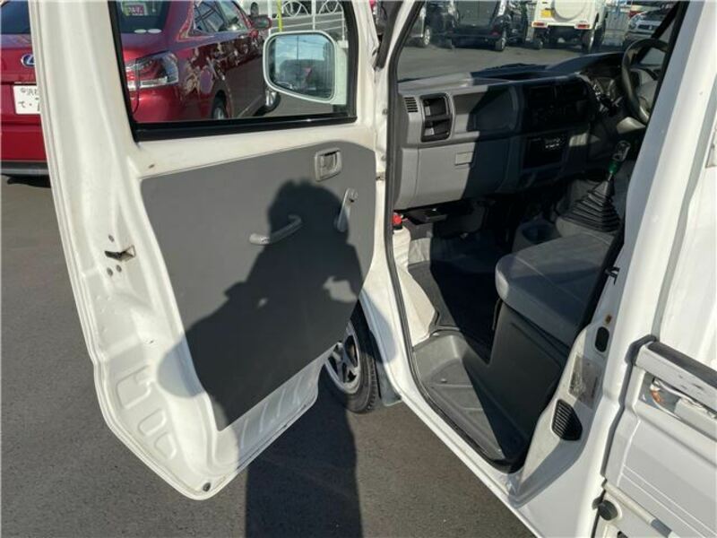 MINICAB TRUCK