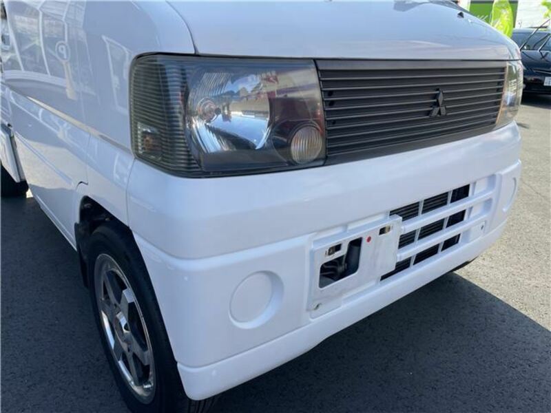 MINICAB TRUCK