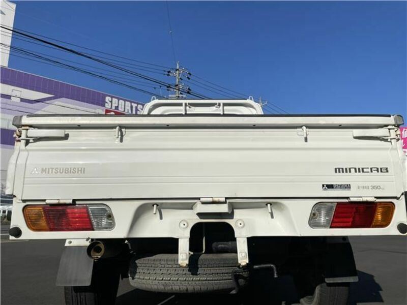 MINICAB TRUCK