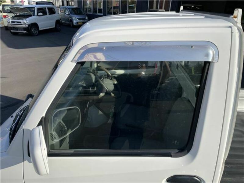 MINICAB TRUCK
