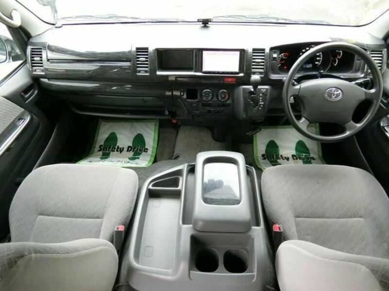 HIACE VAN-7