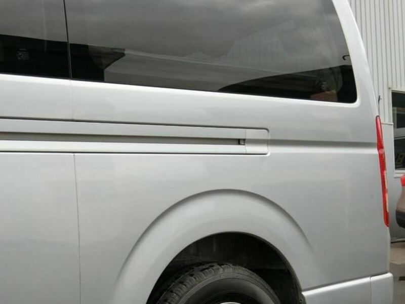 HIACE VAN-23