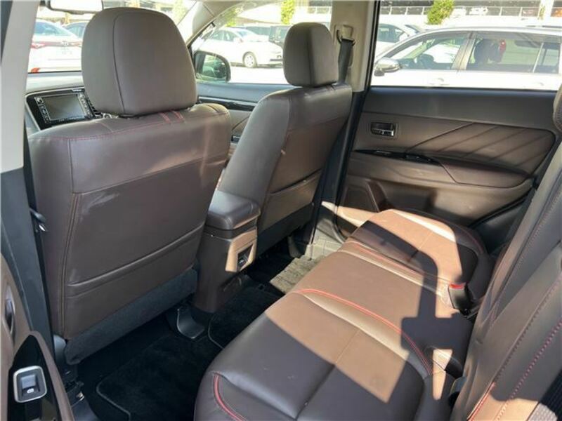 OUTLANDER PHEV