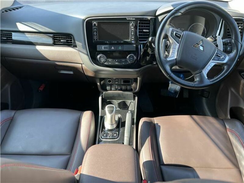 OUTLANDER PHEV