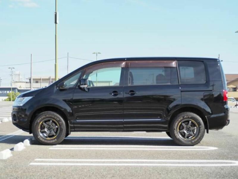DELICA D5