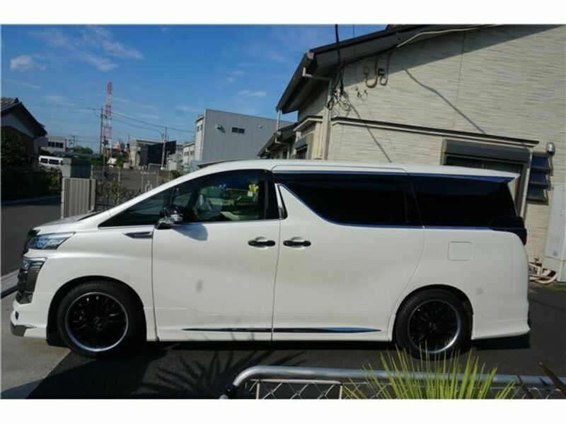 VELLFIRE-3