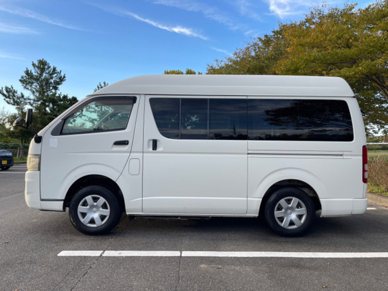 HIACE VAN-9