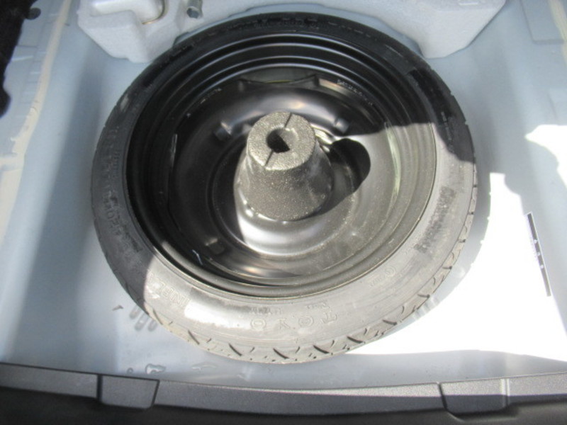 COROLLA AXIO