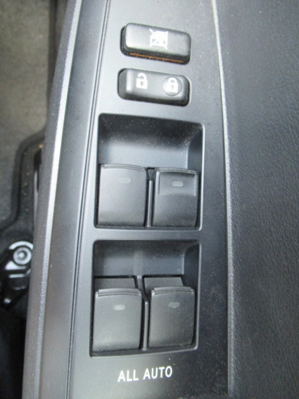 COROLLA AXIO