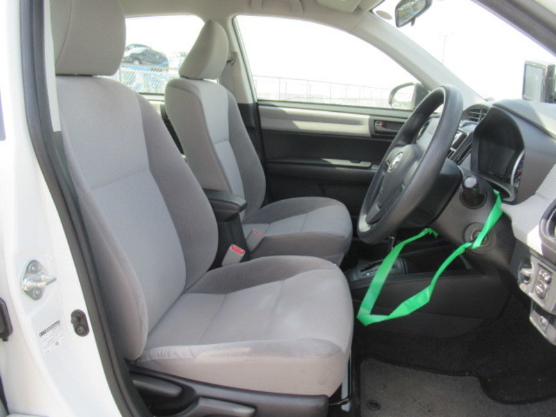 COROLLA AXIO