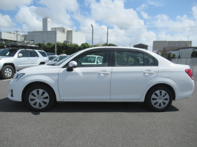 COROLLA AXIO