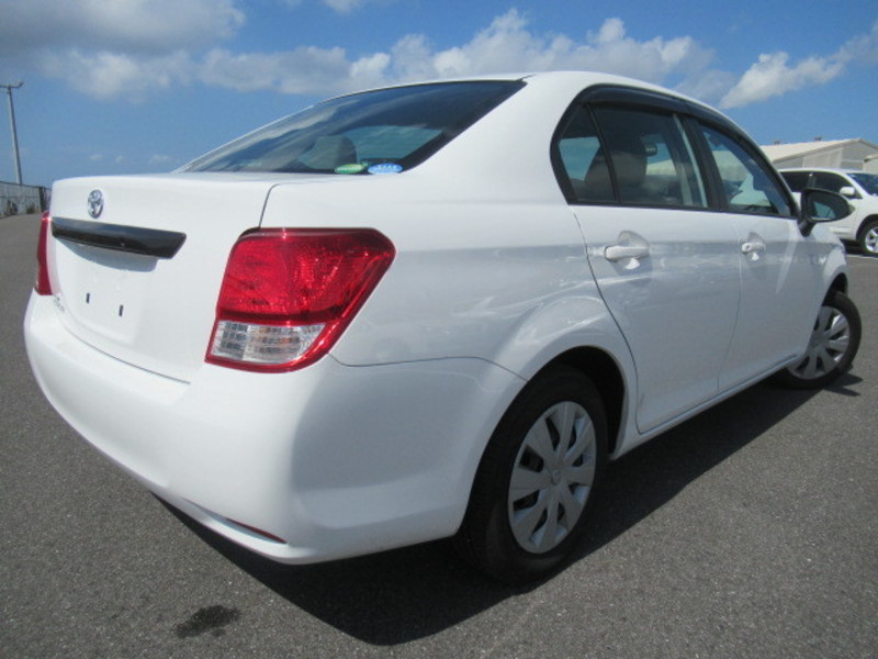 COROLLA AXIO