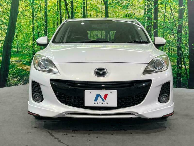 Axela Sport