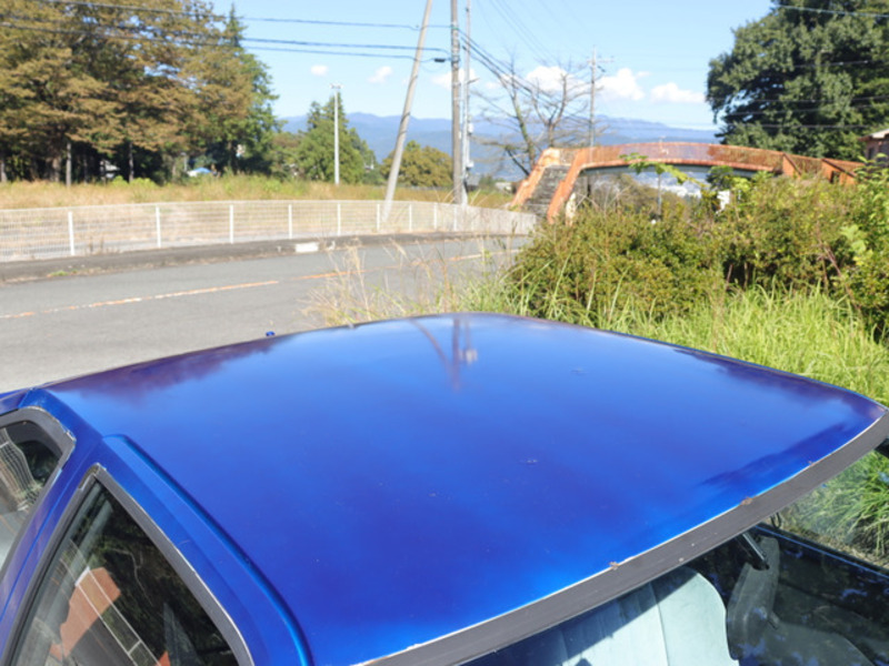 COROLLA LEVIN