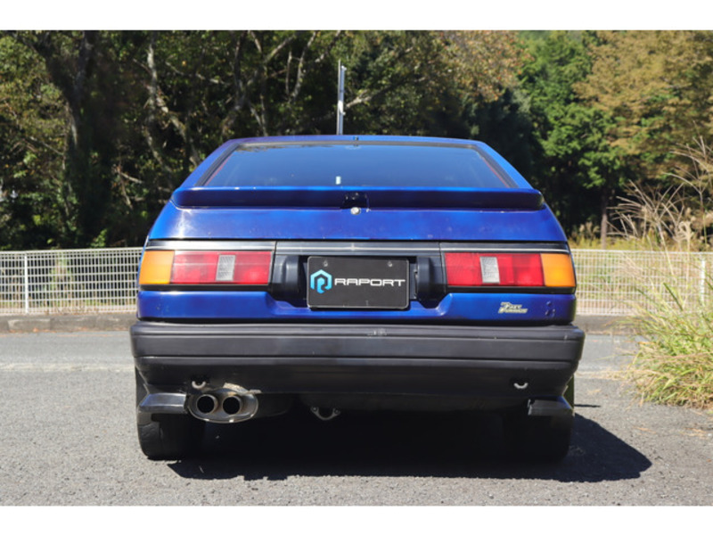 COROLLA LEVIN