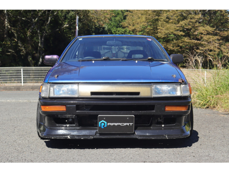 COROLLA LEVIN