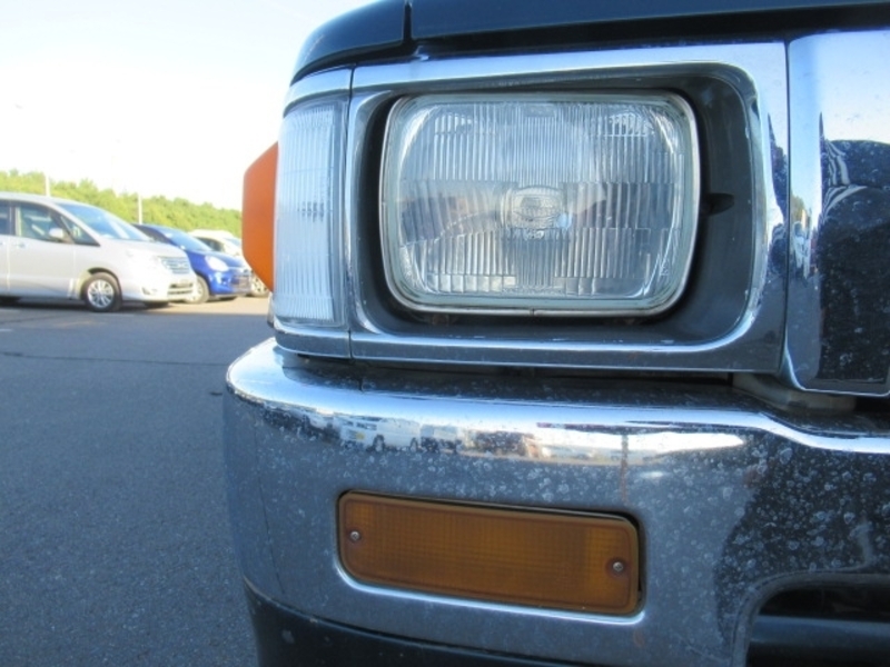 HILUX-0