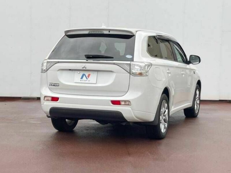 OUTLANDER PHEV