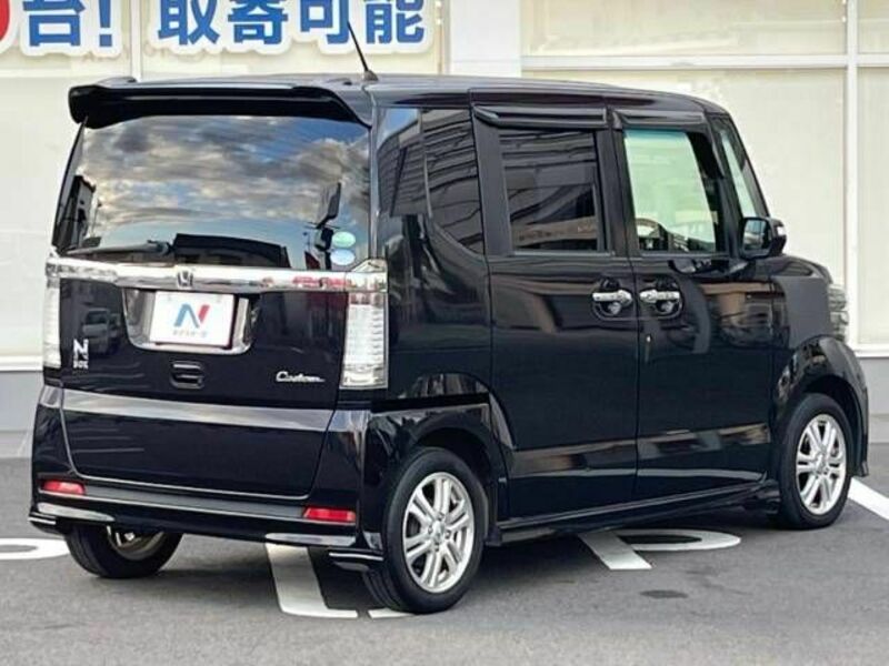N BOX CUSTOM