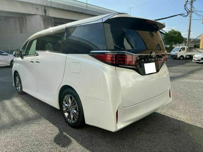 ALPHARD-8