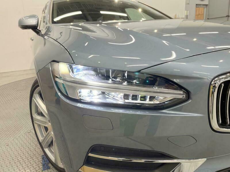 V90