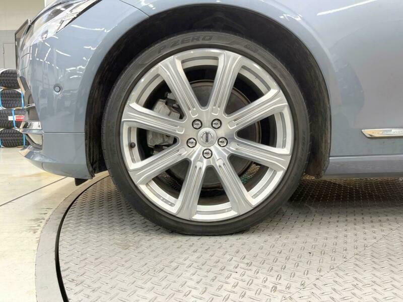 V90