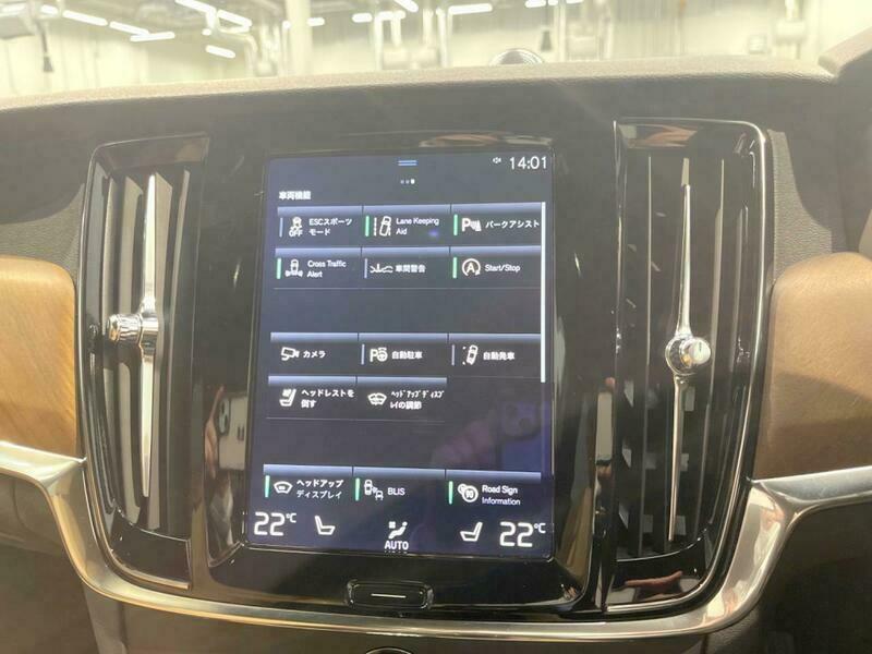 V90