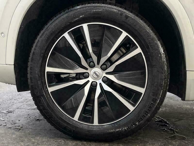 XC90