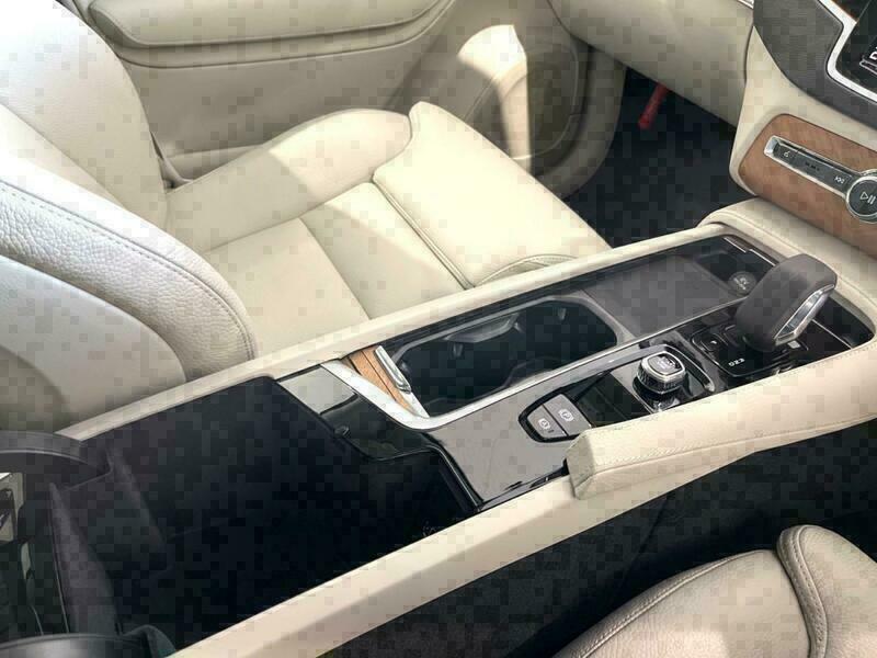 XC90