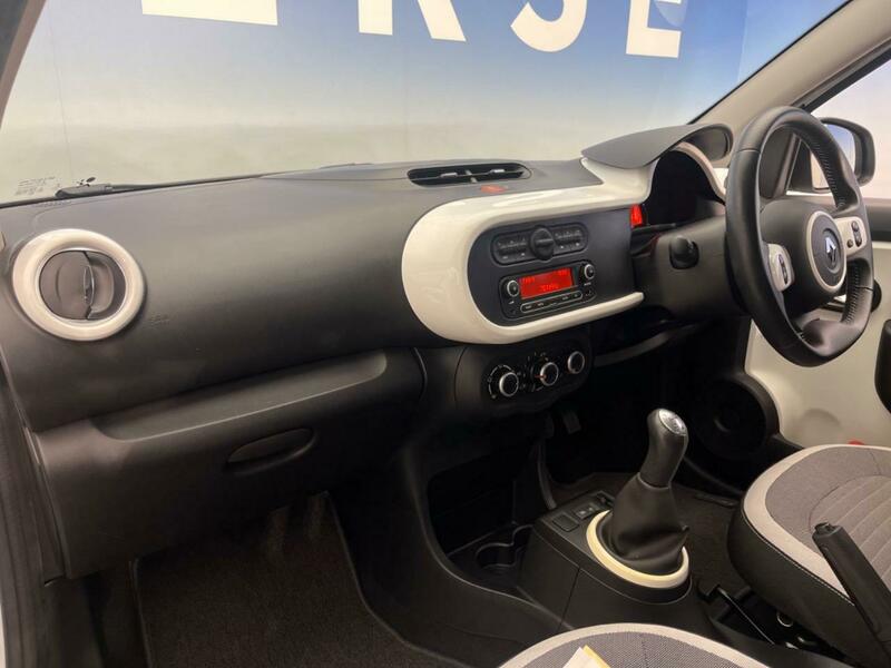 TWINGO
