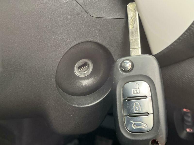 TWINGO
