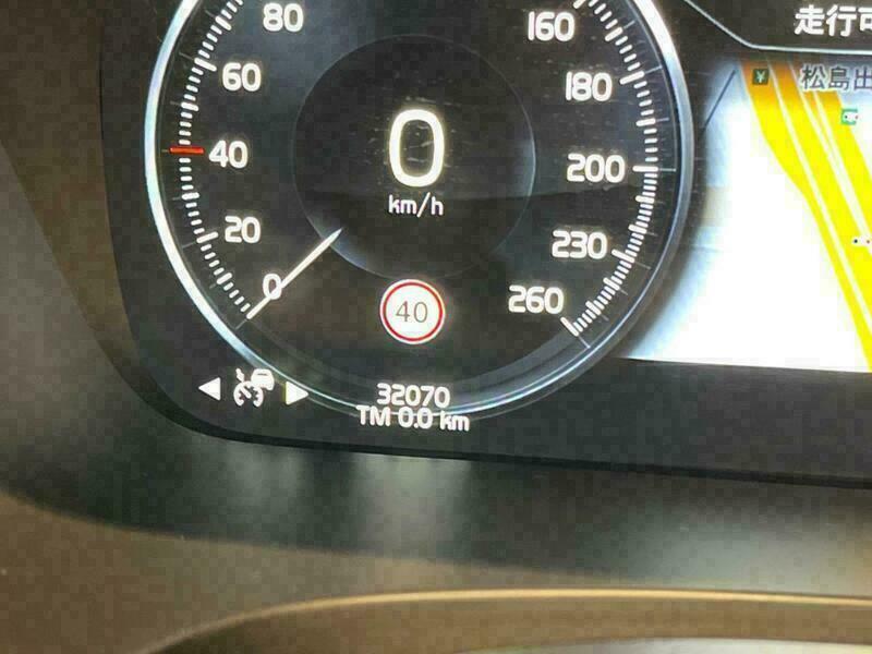 V90