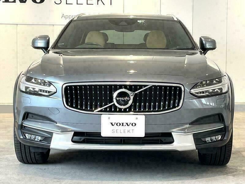 V90
