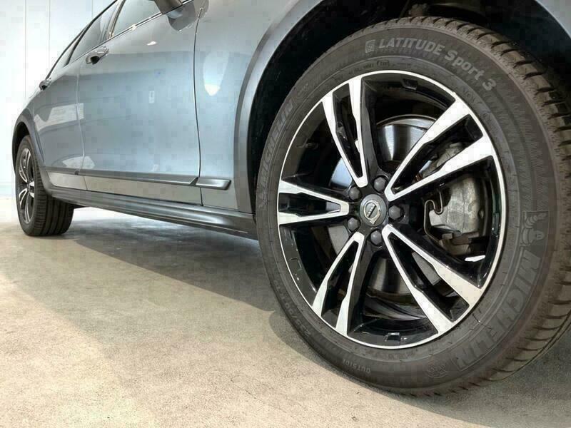 V90