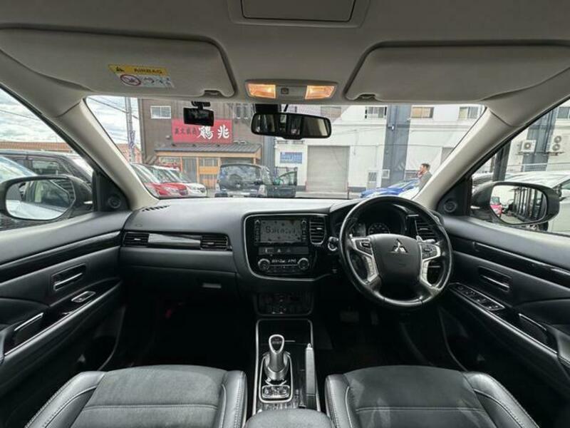 OUTLANDER PHEV