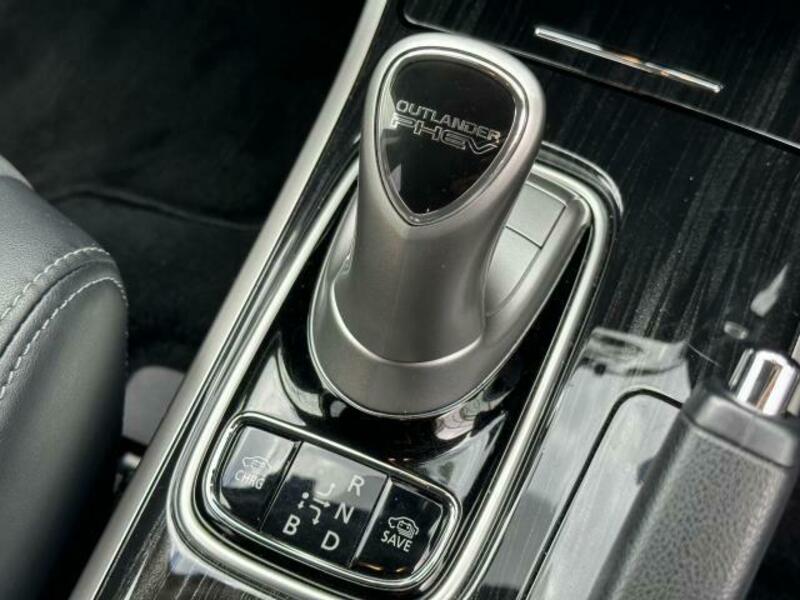 OUTLANDER PHEV