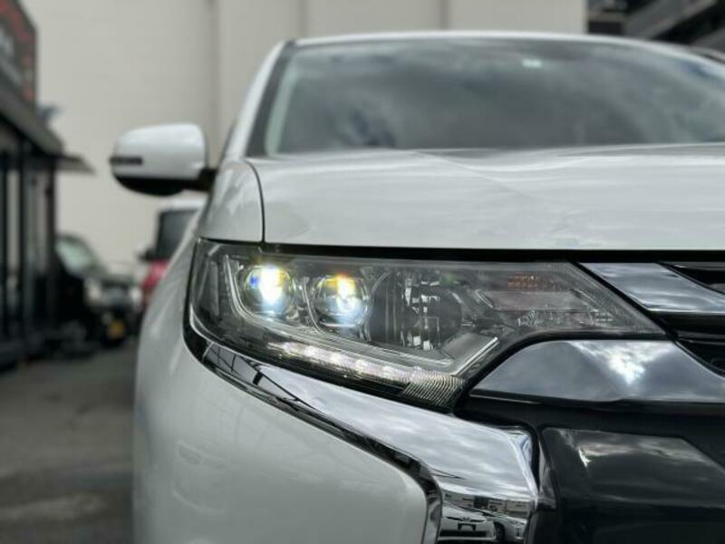 OUTLANDER PHEV