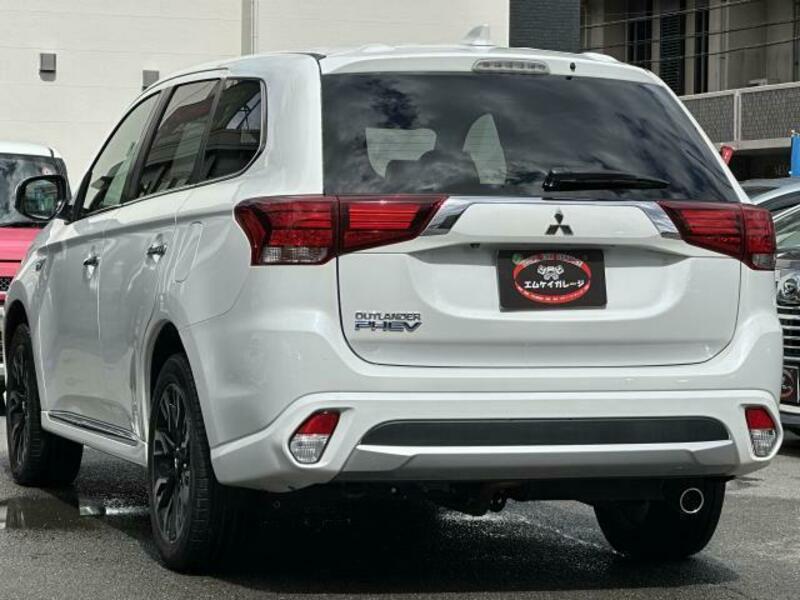 OUTLANDER PHEV