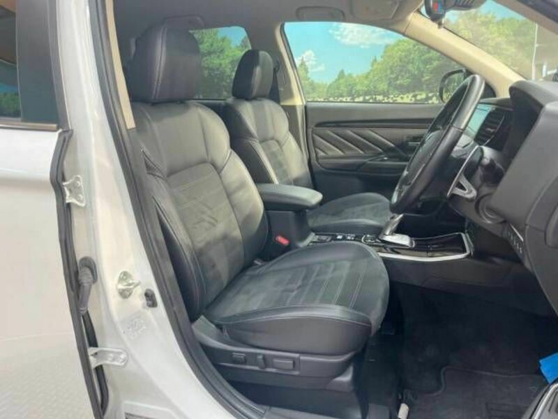 OUTLANDER PHEV