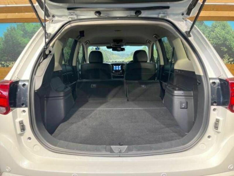 OUTLANDER PHEV