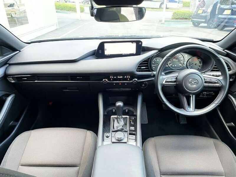 MAZDA3