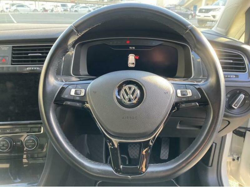 GOLF VARIANT
