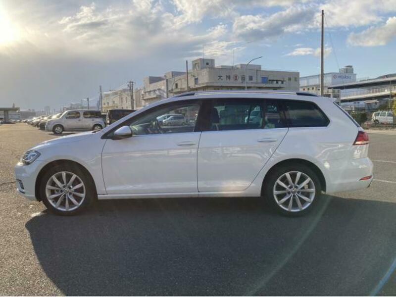 GOLF VARIANT