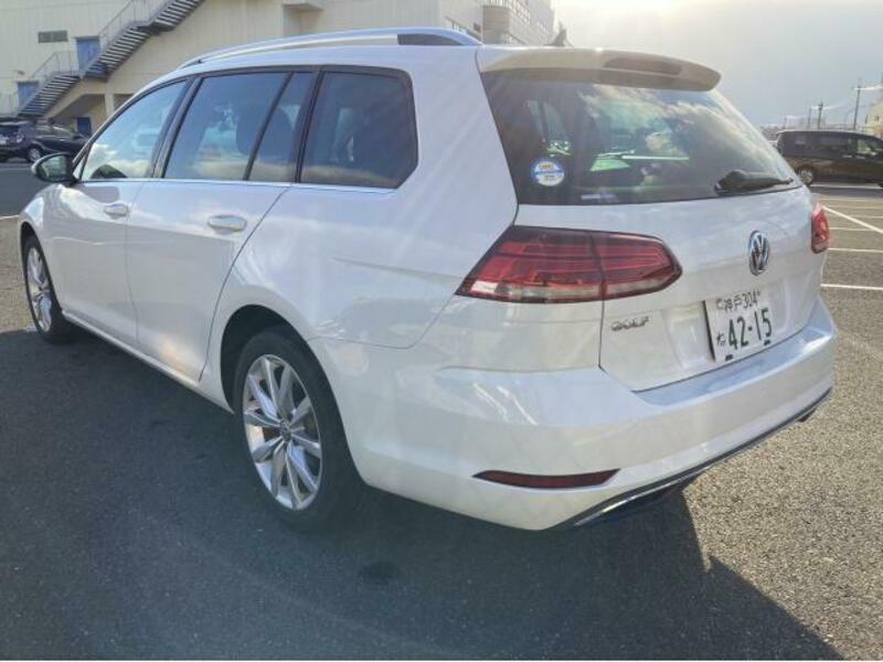 GOLF VARIANT