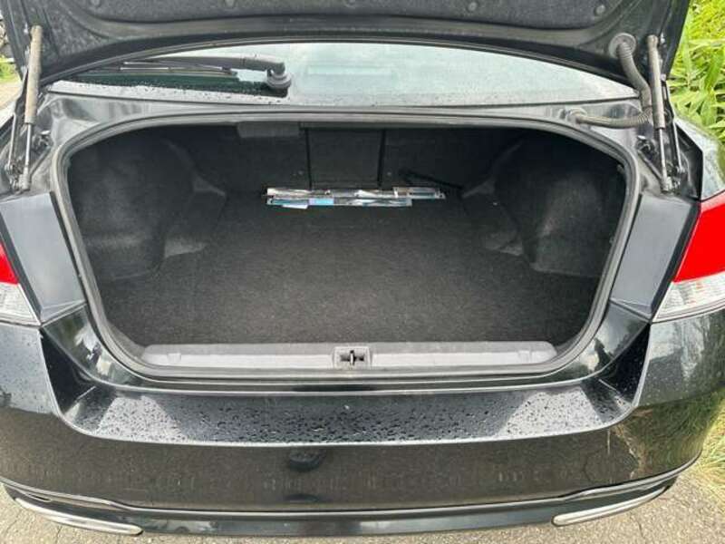 LEGACY B4