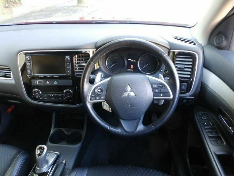 OUTLANDER PHEV