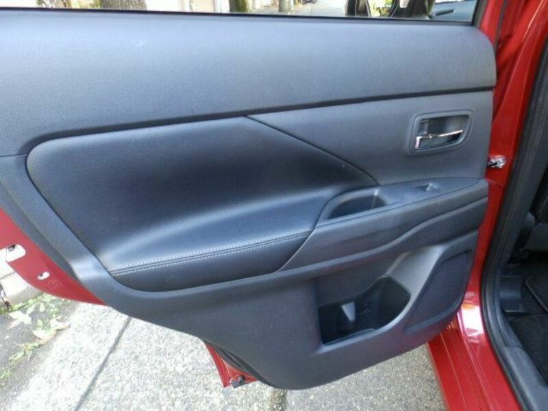 OUTLANDER PHEV