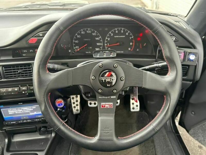 COROLLA LEVIN