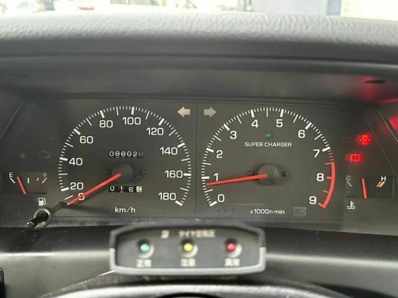 COROLLA LEVIN