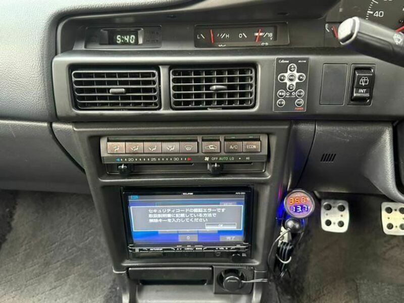 COROLLA LEVIN